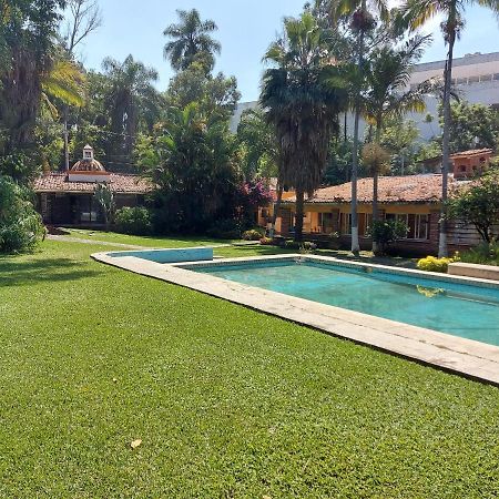Auto Hotel Jardines De Amatitlan Cuernavaca Exteriér fotografie