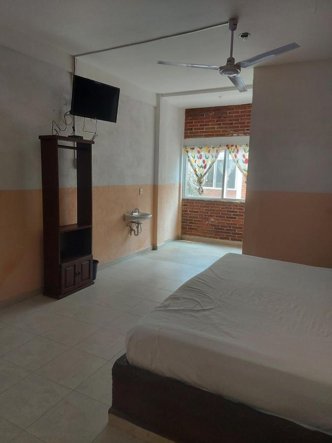 Auto Hotel Jardines De Amatitlan Cuernavaca Exteriér fotografie